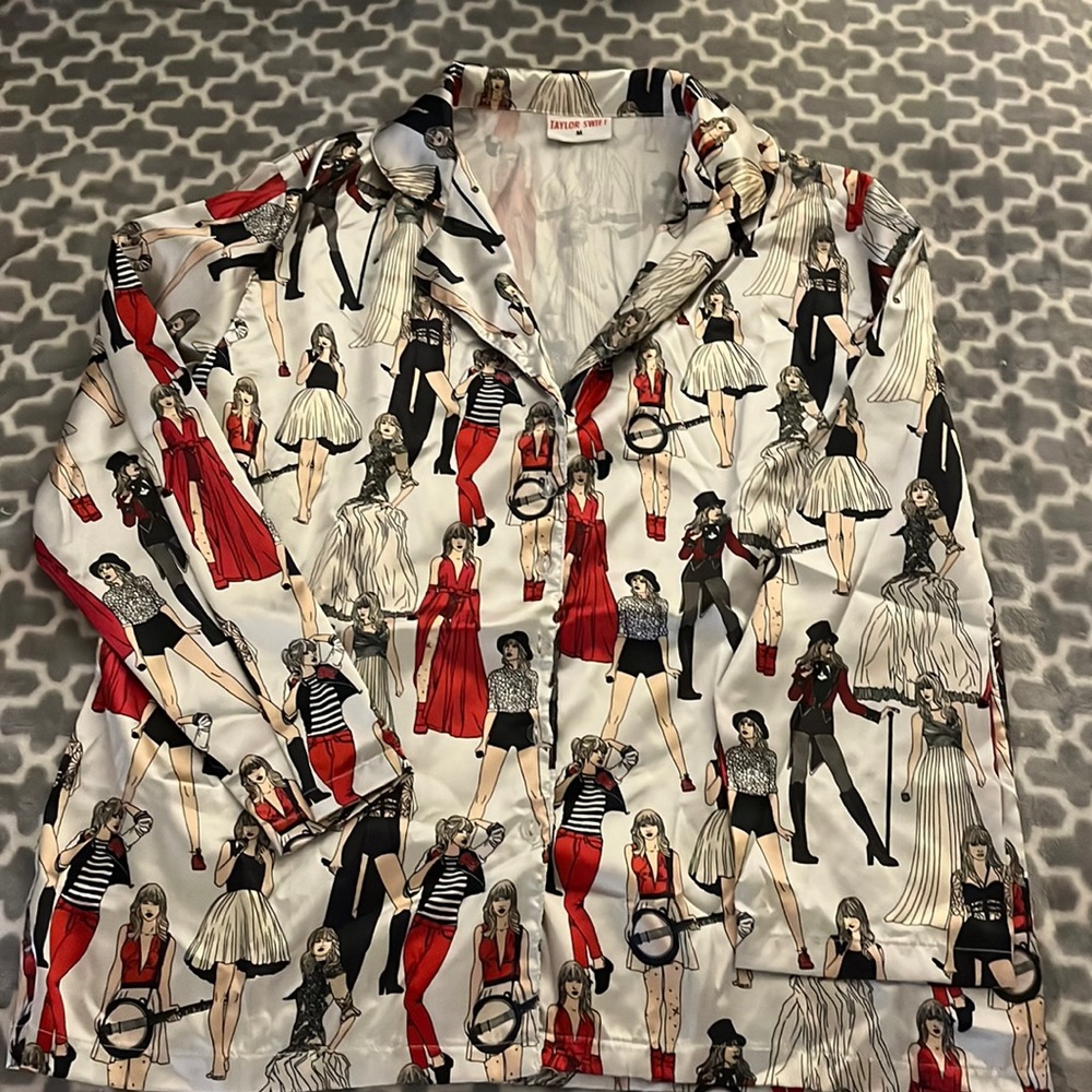 Taylor Swift Limited Edition pajamas
